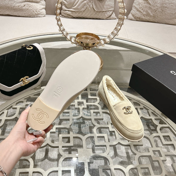 CC 25A Loafer Light Beige Sherpa Suede