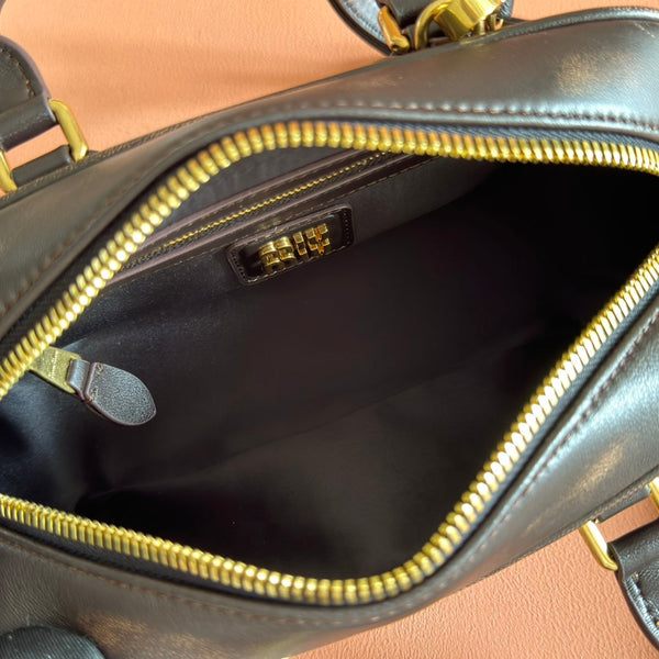 Miu Arcadie Matelassé Bag 22cm Black Nappa Leather