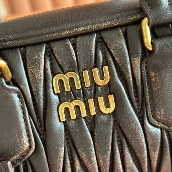 Miu Arcadie Matelassé Bag 22cm Black Nappa Leather