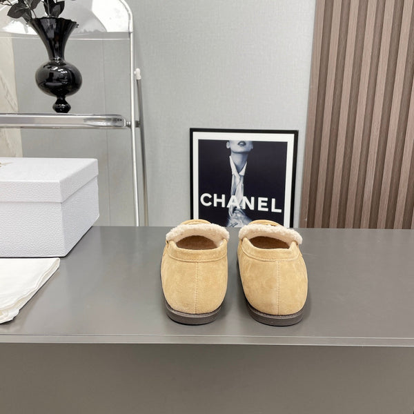 CD Loafer In Light Yellow Brown Suede 996007