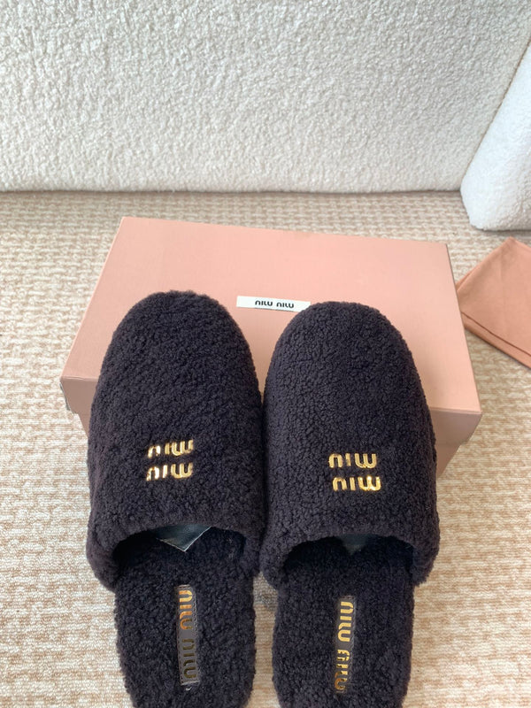 Miu Slippers Black Wool
