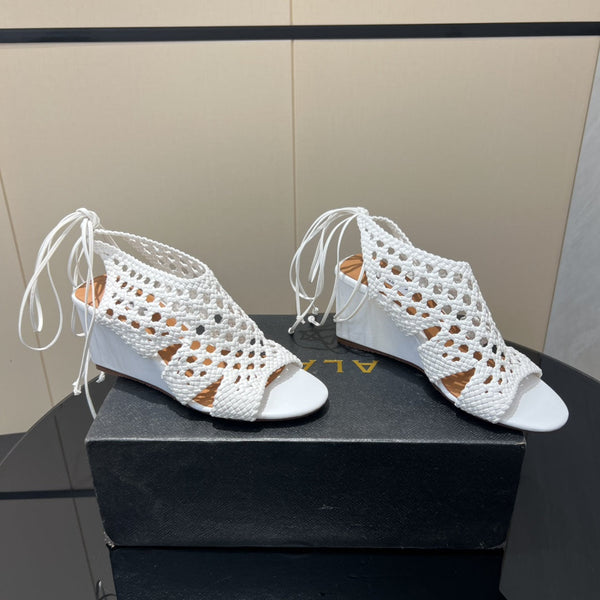 Alaia 25 Round-toe Braided Wedge Sandals 75mm White Woven Leather 433566