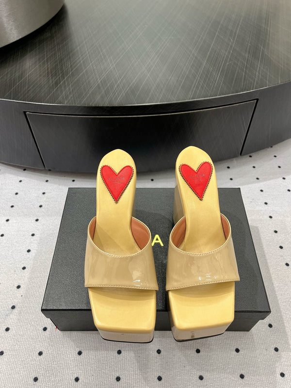 Alaila High Sandal 115mm In Beige Glossy Lambskin 954870