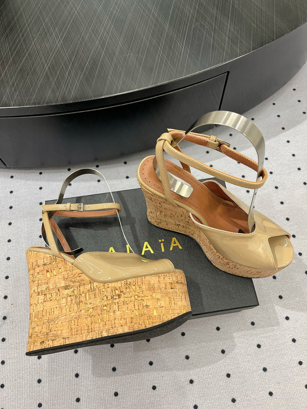Alaila Wedge Sandals 135mm In Beige Glossy Lambskin 954895