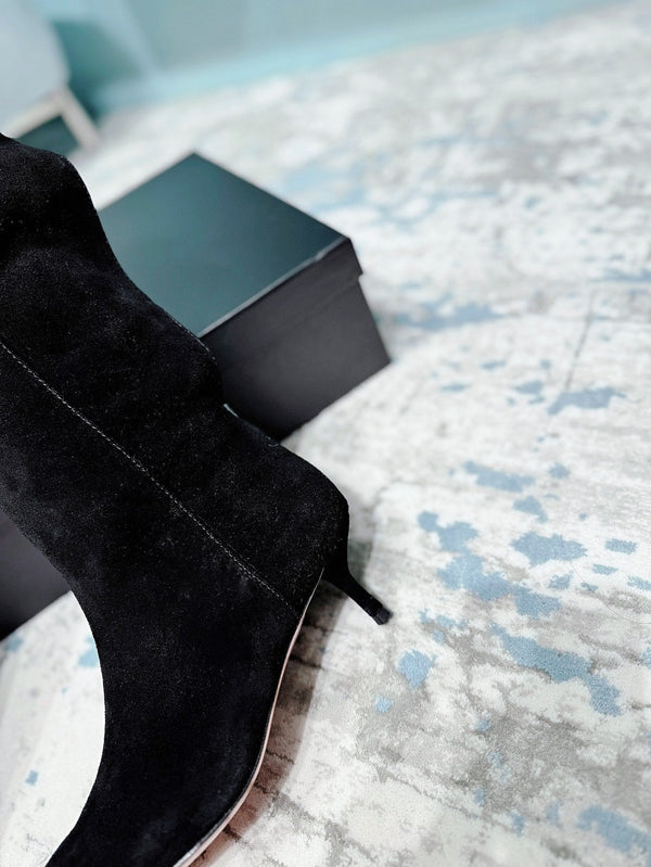 Alaila High Boots 45mm In Black Suede 887964