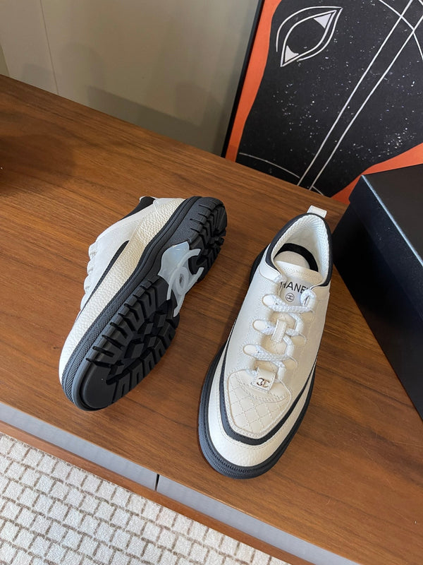 CC Spring Summer Sneaker Black White Suede Leather 623167