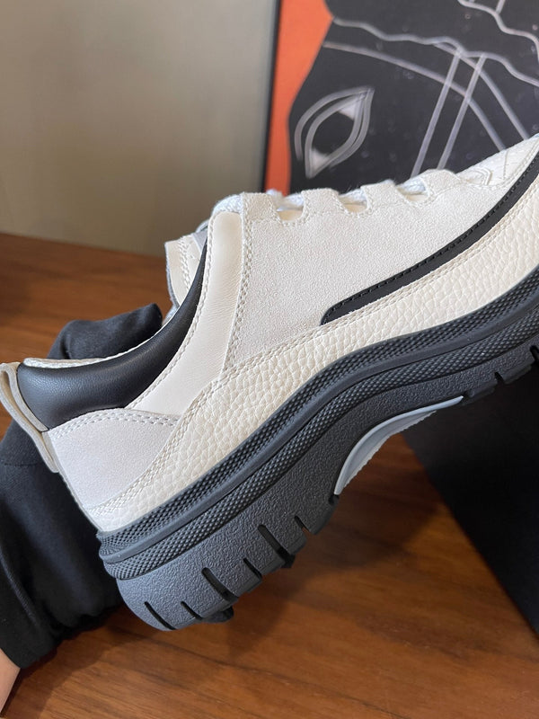 CC Spring Summer Sneaker Black White Suede Leather 623167