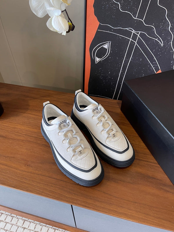 CC Spring Summer Sneaker Black White Suede Leather 623167