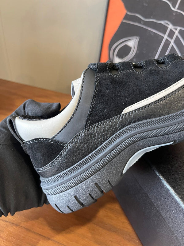 CC Spring Summer Sneaker Black Suede Leather 623166