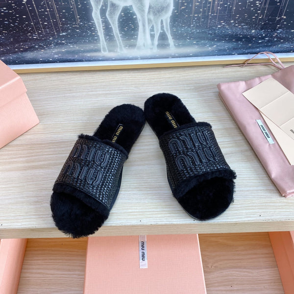 Miu Slipper Black Woven Raffia