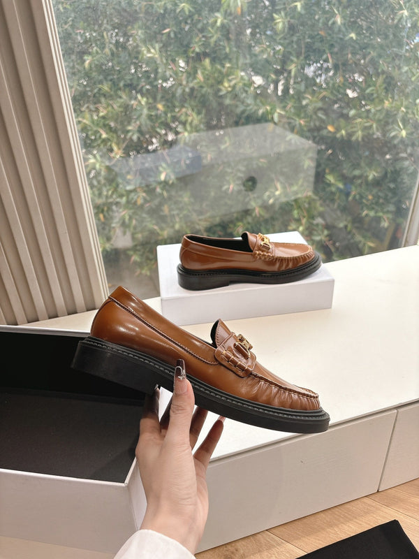 CELINE Buckle Triomphe Loafers Golden Leather 285955