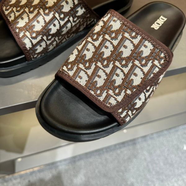 CD VELCRO STRAP SLIPPER RUSSET JACQUARD