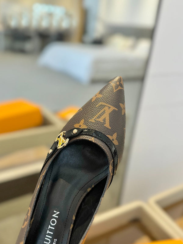 6AM 5.5cm Brown Monogram Canvas and Patent Leather Pumps 241203