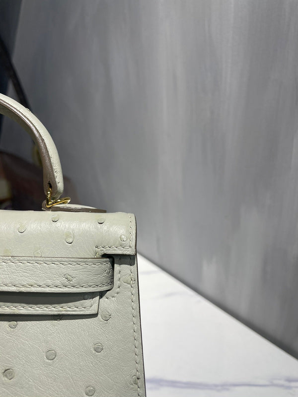 Hermes Kelly 19 Sellier Off White Ostrich Leather Bag GHW (need 25 day to produce) 270336
