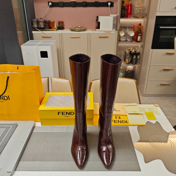 Fendi 25ss high-heeled boots reddish brown sheepskin 502719