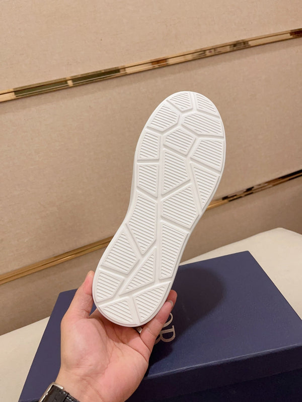 CD B23 SLIP ON WHITE CALFSKIN AND JACQUARD