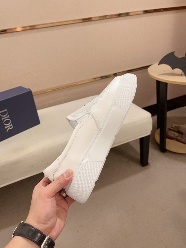 CD B23 SLIP ON WHITE CALFSKIN AND JACQUARD