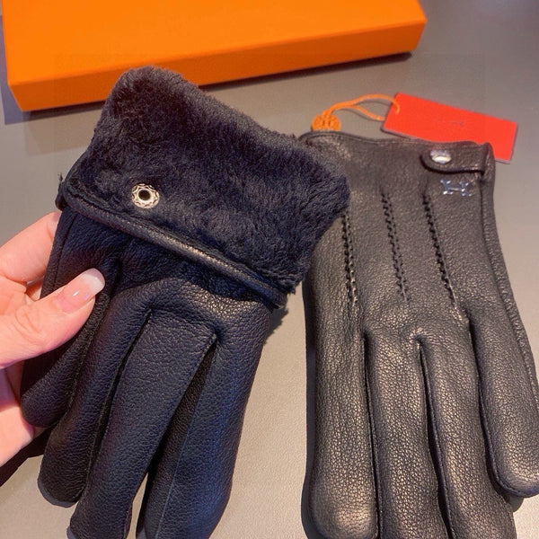 HUBERT GLOVES IN BLACK DEERSKIN WITH LAMB WOOL LINING 432639