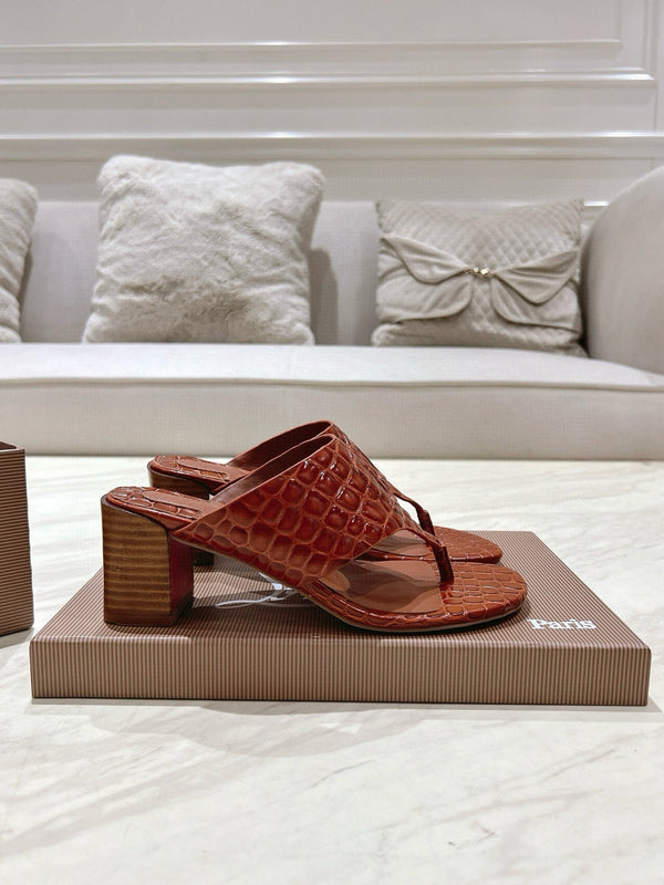 CL 25 Thong Gloss Calf Patent Leather 314932