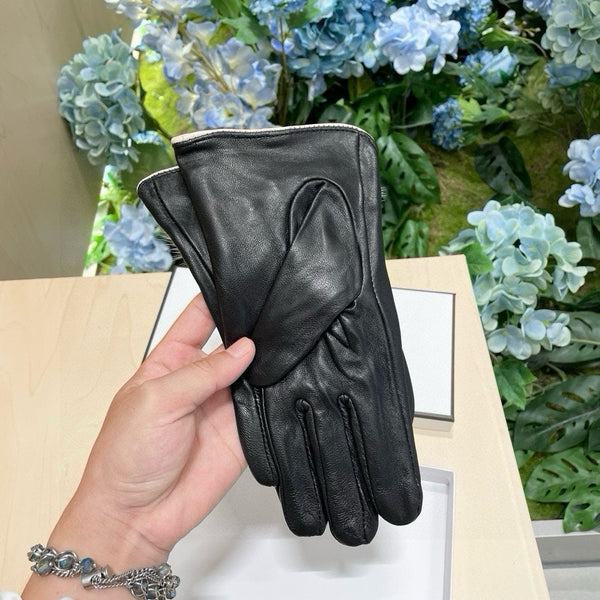 GLOVES IN BLACK LAMBSKIN WITH LAMB FUR 463823