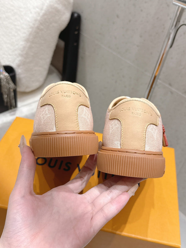 LV x TM Lagoon Sneaker Beige Brown Canvas Lace 610800