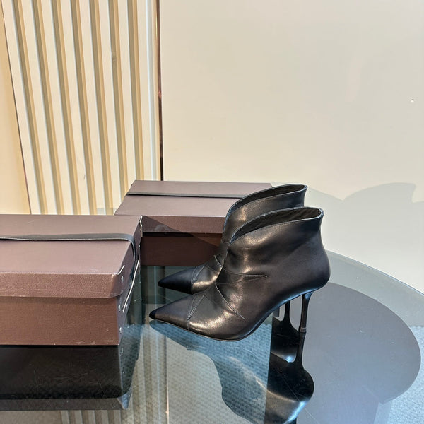 Alaila Heeled Ankle Boots 85mm In Black Cowhide 921036