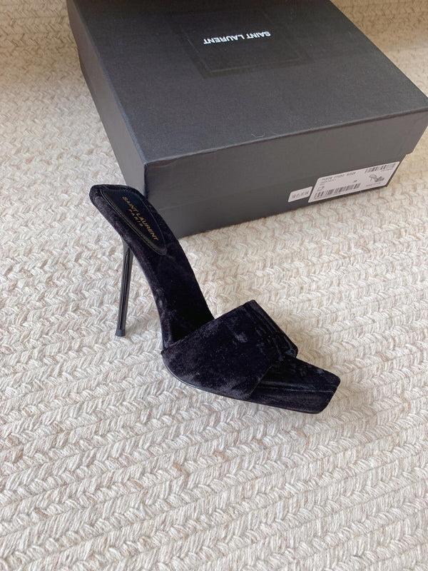 HIGH HEEL SLIDES IN BLACK VELVET