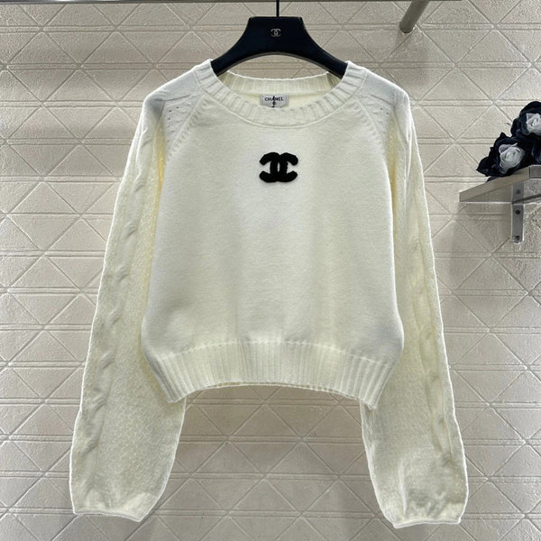 CC 26 Crew Neck Raglan Pullover Sweater White Wool 331351