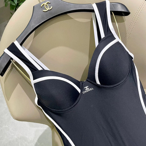 SWIMSUIT BODYSUIT IN BLACK AND WHITE STRIPED 627831