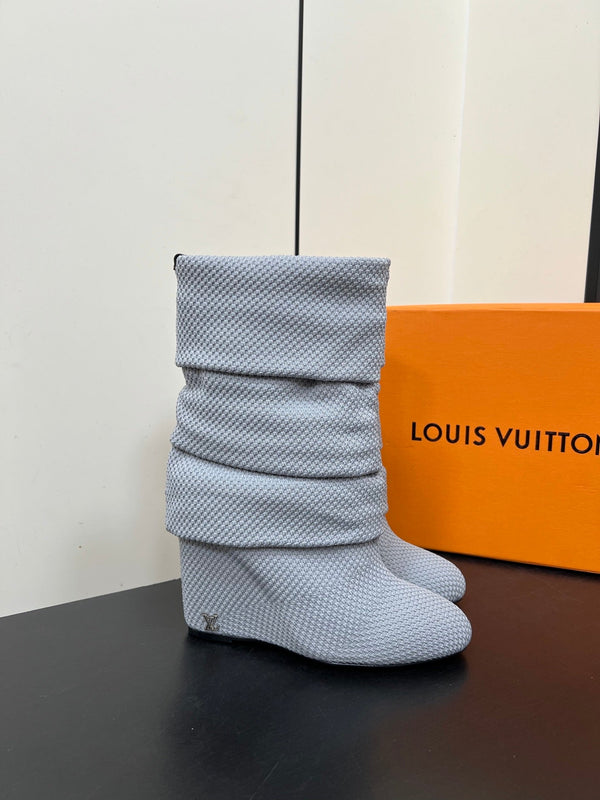 LV 26s Mid-Calf Boots 110 Gray Knit Fabric 619402
