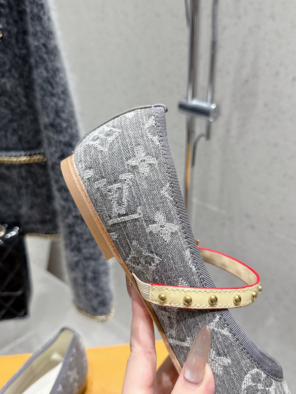 LV 26s Ballet Flats Gray White Denim 610836