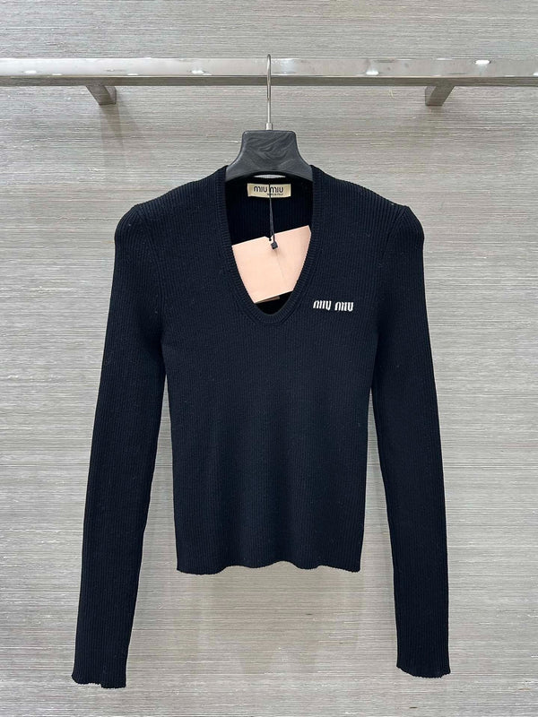 MIUMIU SWEATER STYLE 787